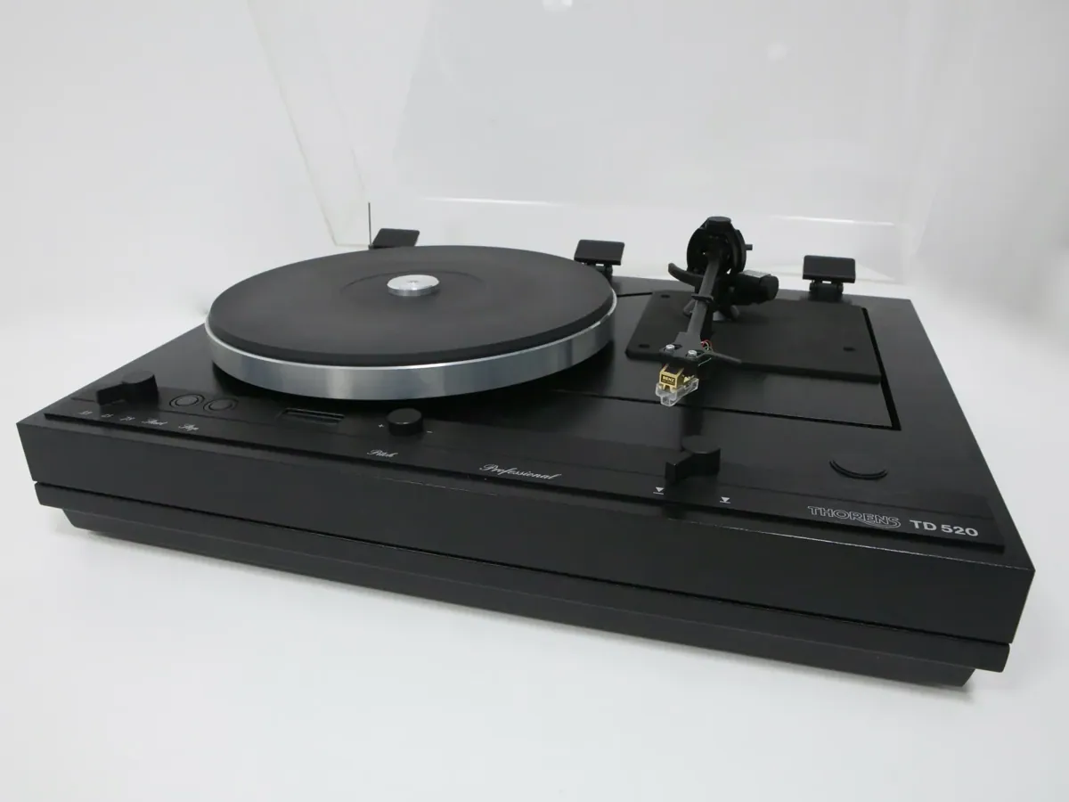 Thorens TD 520 mit Benz MC20E2 Retro High-End Plattenspieler