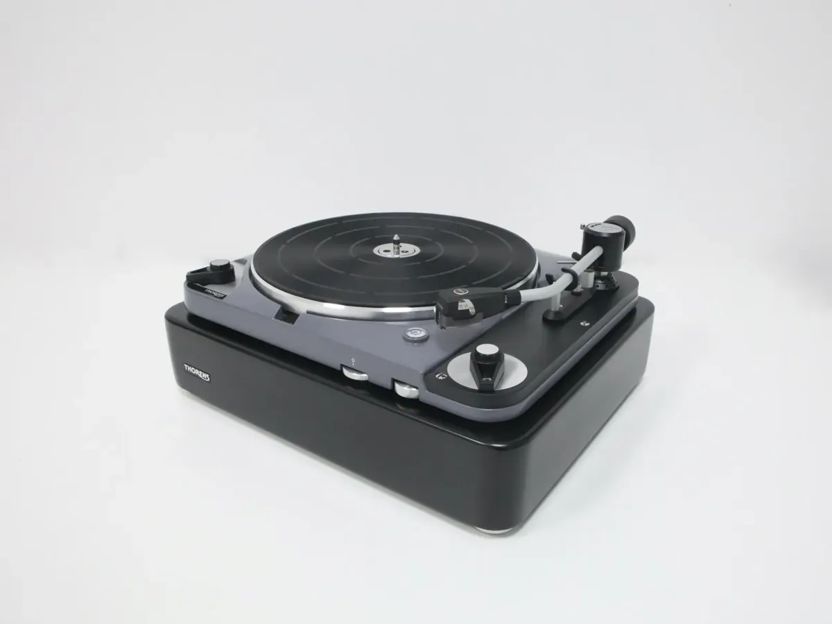 Thorens TD 124 DD mit SPU 124 High-End Plattenspieler