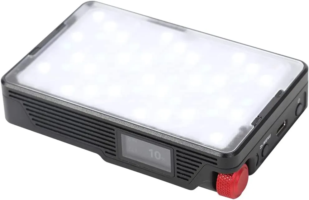 Aputure MC Pro RGBWW-LED Leuchte (geöffnete OVP)