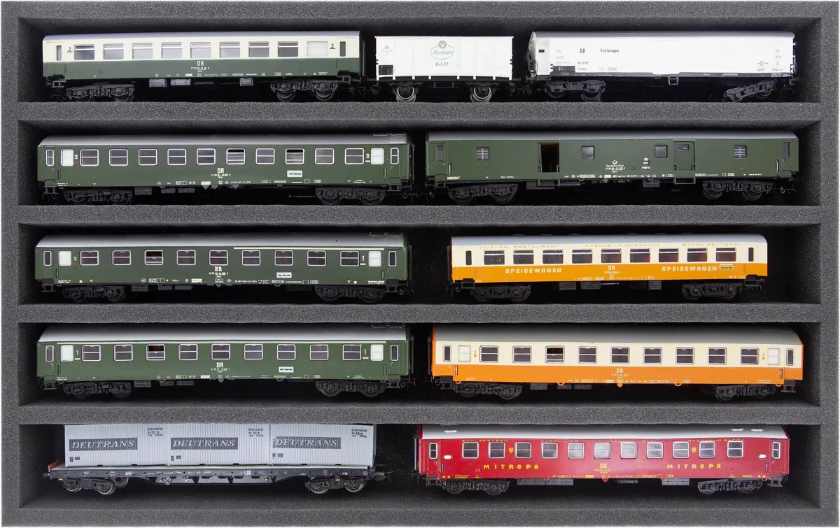 DS050A003 Foam inlay 00 Gauge - horizontal - 5 slots for model railway locomotives, wagons and vehicles