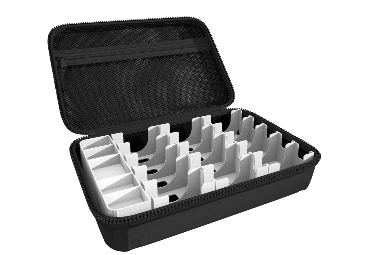 Feldherr Half-Size Case game cards in Mini American / Mini European Board Game Size + Tokens