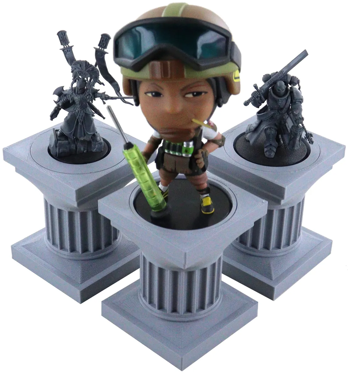 3 pcs. value pack Feldherr figure pillar with adapter rings for miniatures on 32 / 40 / 50 mm base + Ubisoft Heroes figures