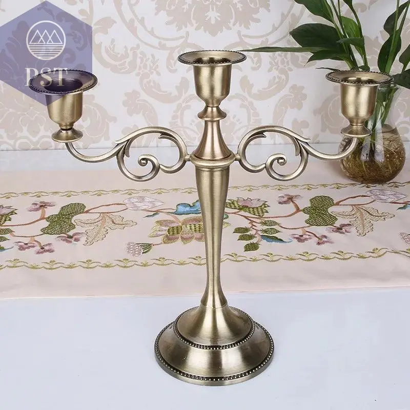 Kerzenständer Metal Gold Bronze Plated Candle Holder Retro 3-Arms Candelabra Prop Candlelight Dinner Hotel Home Decoration
