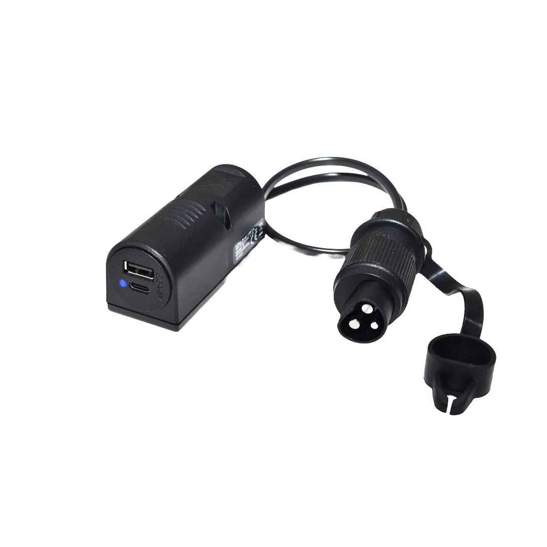 USB Ladekabel mit 3-Pol Traktor Stecker DIN 9680 auf USB-A + USB-C Dose