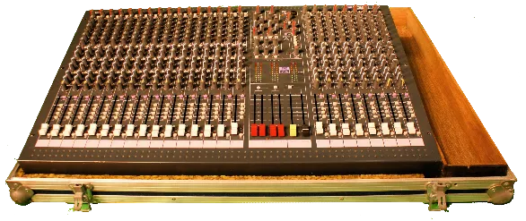 SOUNDCRAFT SPIRIT LX7 analog