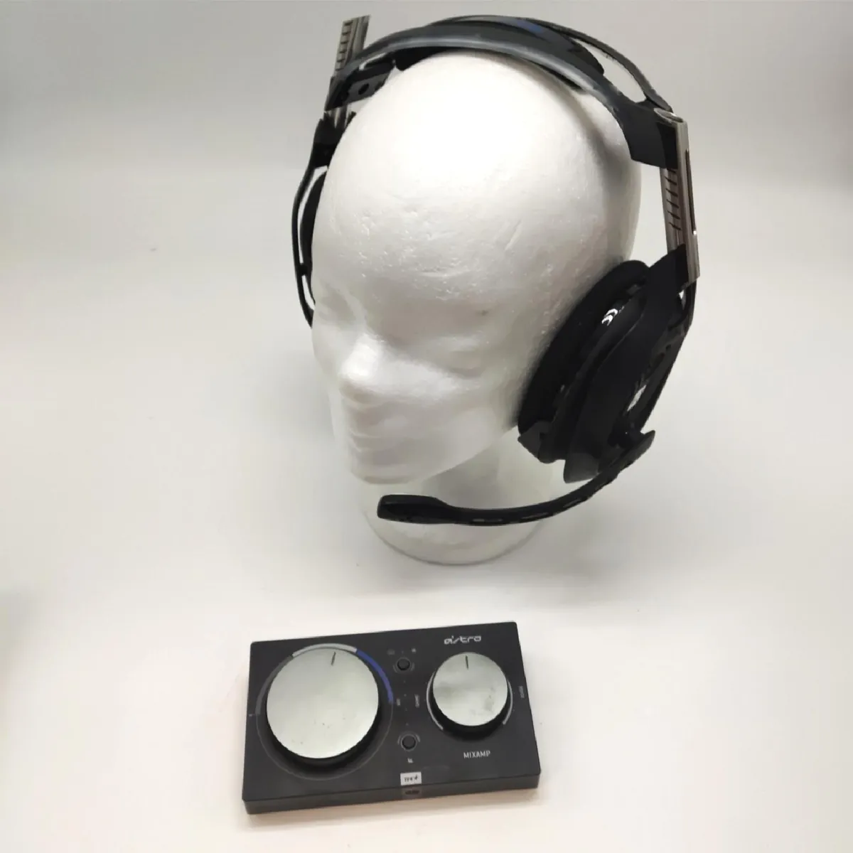 ASTRO Gaming A40 TR MixAmp Pro Mikrofon Defekt Stark Verschmutzt