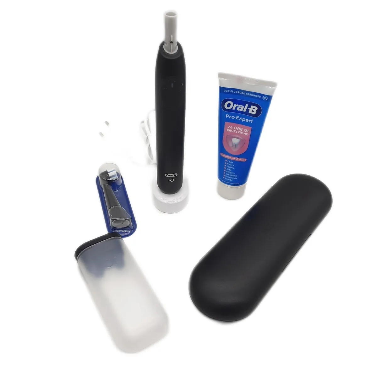 Oral B elektrische Zahnbürste Zahnpflege iO 2 Schwarz Ersatzkopf hochwertige