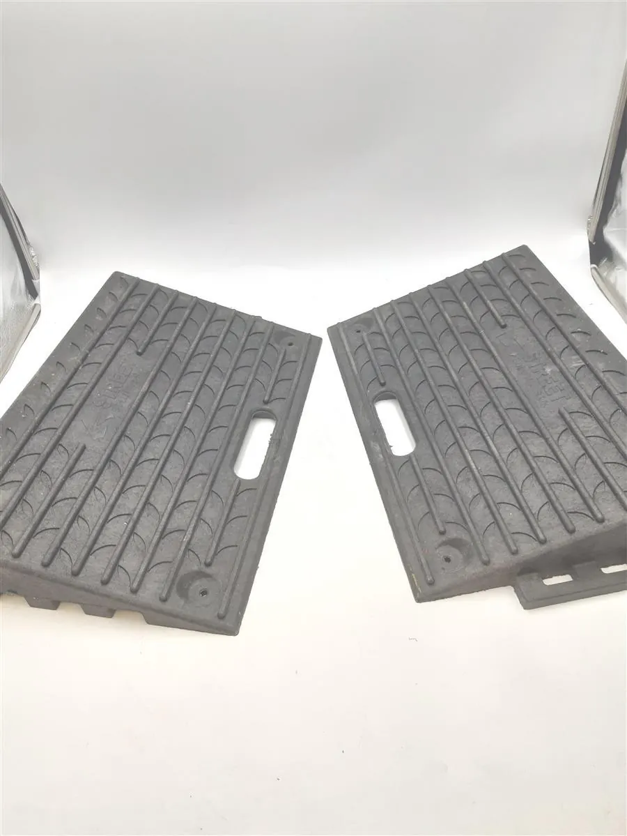 Street Solutions Gummirampen Autozubehör Set 2 Schwarz praktisches Autozubehör Sicherung