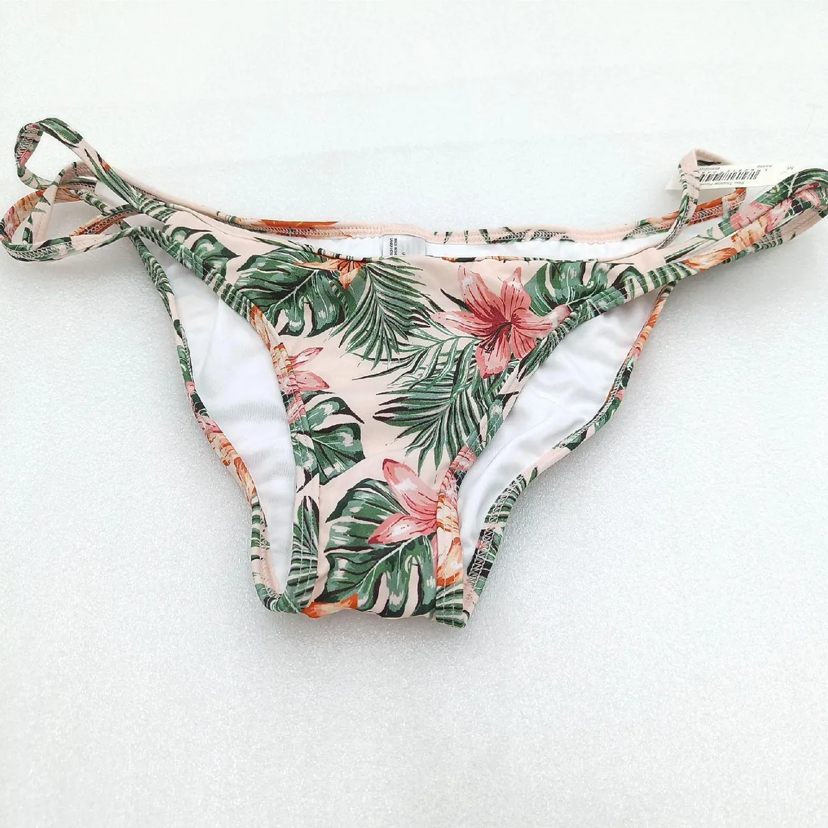 Iris Lilly Hipster Bikinihöschen Damen Badebekleidung Blassrosa Tropische Blumen