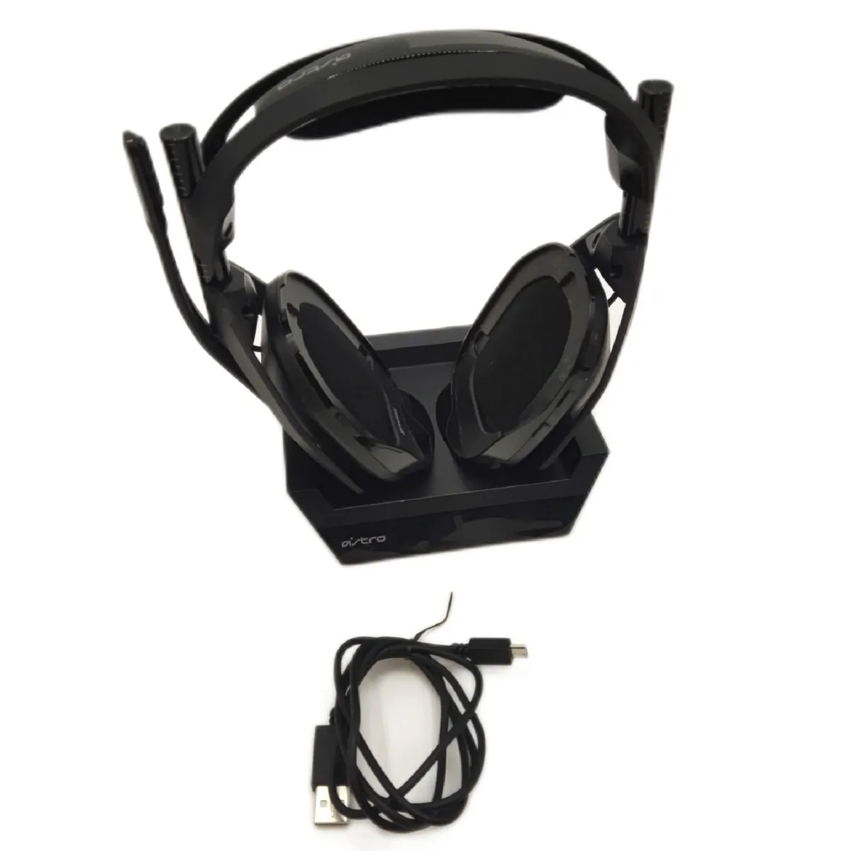 ASTRO A50 Wireless Gaming Headset Ladestation 4 Generation gebraucht ohne Ohrpolster starke Gebrauch